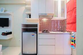 Nice Studio at Green Pramuka Apartment