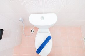 Homey 2BR Apartment at Paragon Village