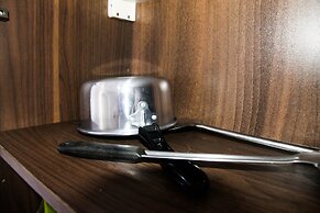 Comfy Studio Room Sunter Park View Apartment