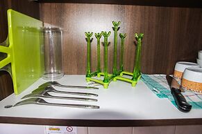 Comfy Studio Room Sunter Park View Apartment