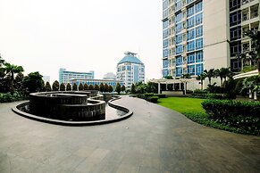 Best Emerald Studio Room Apartment at Capitol Park Residence