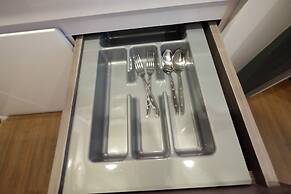 Best Price Studio Apartment at Capitol Park Residence