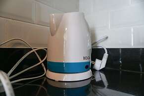 Comfy Studio Ciputra International Apartment