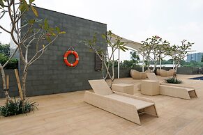 Comfy Studio Ciputra International Apartment