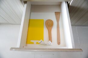 Comfy Studio Ciputra International Apartment