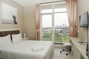Comfy Studio Ciputra International Apartment