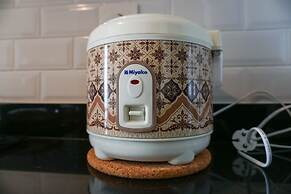 Comfy Studio Ciputra International Apartment