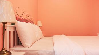 Modern 2BR Apartment at Newton Residence