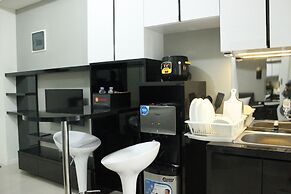 Direct Access to Pool 2BR Apartment at Parahyangan Residence