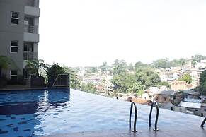 Direct Access to Pool 2BR Apartment at Parahyangan Residence