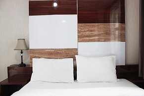 Fabulous 1BR Apartment @ Parahyangan Residence