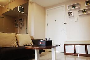 Fabulous 1BR Apartment @ Parahyangan Residence