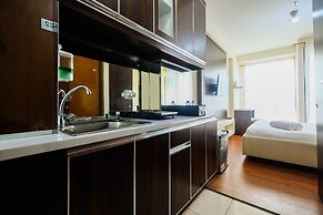 Comfy Studio Tifolia Apartment