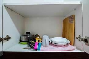 Comfy Studio Tifolia Apartment