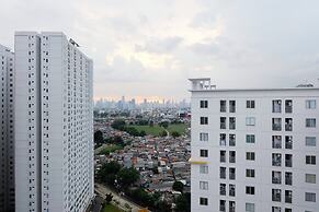 Clean 2BR Bassura City Apartment