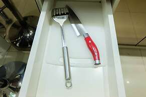 Compact 2BR Bassura City Apartment