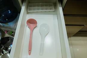 Compact 2BR Bassura City Apartment