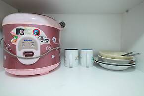 Elegant Studio Room The Springlake Summarecon Apartment