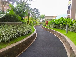 Elegant Studio Room The Springlake Summarecon Apartment