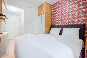 Elegant Studio Room The Springlake Summarecon Apartment