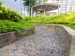 Elegant Studio Room The Springlake Summarecon Apartment