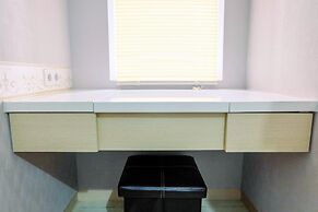 Enjoy 2BR @ Springlake Apartment