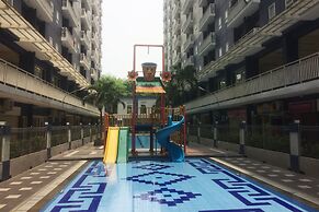 Azalea Suites Cikarang Studio Apartment with Bathtub