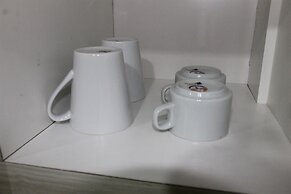 Spacious Studio Apartment @ Azalea Suites