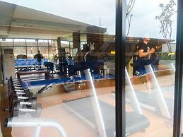 Spacious Studio Apartment @ Azalea Suites