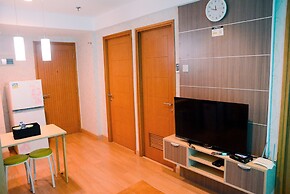 Full Parquette 2BR @ Cinere Bellevue Apartment