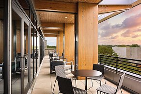 AC Hotel by Marriott Charlotte SouthPark