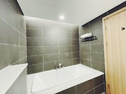 Lunetta Serviced Apartment