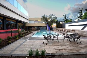Piazza Hotel