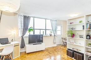 Downtown Posh Penthouse in the City, Walk Score 95