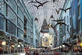 Downtown Posh Penthouse in the City, Walk Score 95