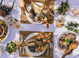 Turtle Inn by Francis Ford Coppola