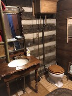 Smokey Mtn. Romantic Handcrafted Cabins