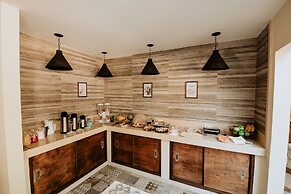 Pousada Paris Hostelli