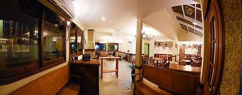 Pousada Paris Hostelli