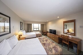 Dunvegan Inn and Suites