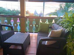 The Waterfront Inn - Hostel