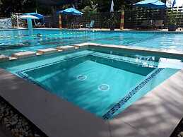 Blue Pavilion Beach Resort