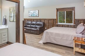 Alaska Back Country Cottages