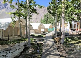 Apple Cottage Nubra - Glamping