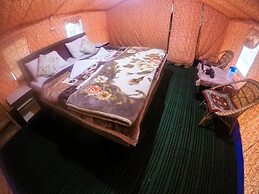 Apple Cottage Nubra - Glamping