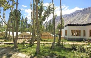 Apple Cottage Nubra - Glamping