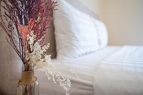 Luxy Park Hotel & Apartments Notre Dame