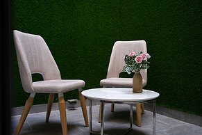 Luxy Park Hotel & Apartments Notre Dame