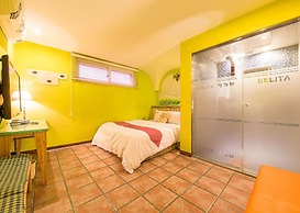 Belita N Goodtime Drive-in Motel