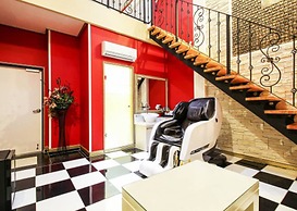 Belita N Goodtime Drive-in Motel